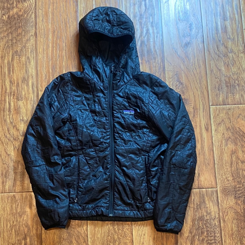 Patagonia Quilted women’s XS Black Hooded puffer jacket